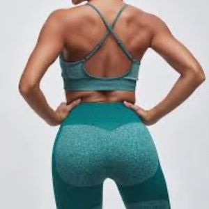 Aqua leggings *** NEVER WORN!!!!****